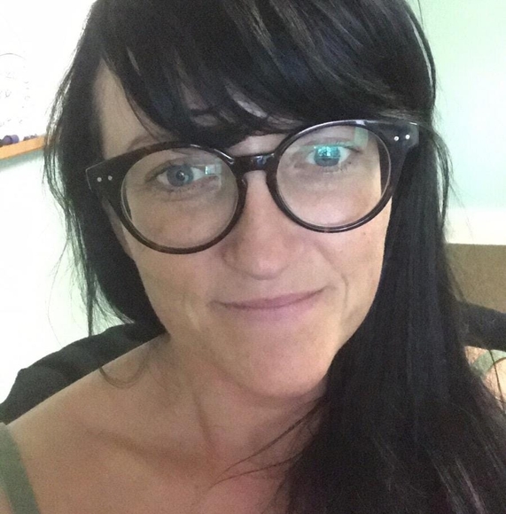 Meet your Posher, Clare - Picture 1 of 1